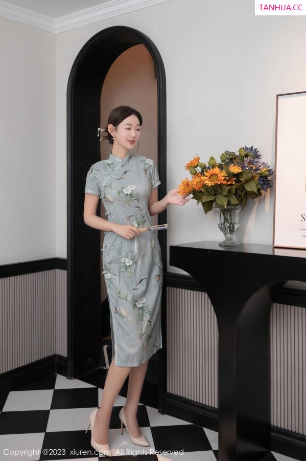 唐安琪  [XiuRen]高清写真图 2023.08.14 No.7232 唐安琪 美腿旗袍第2张图片